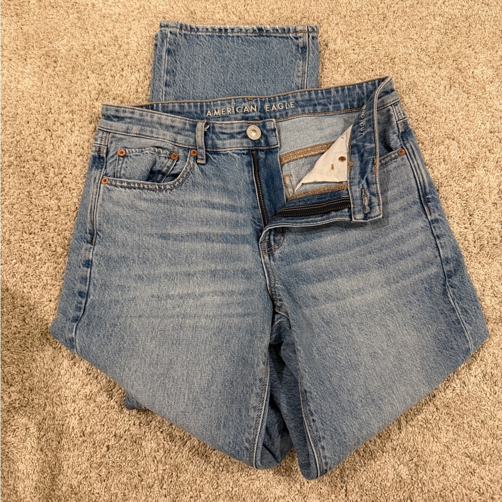 American Eagle 90’s Bootcut size 6 Regular